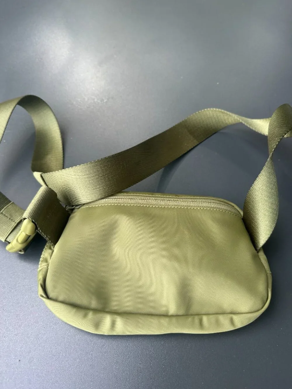 Lululemon Everywhere Belt Bag in Olive Green